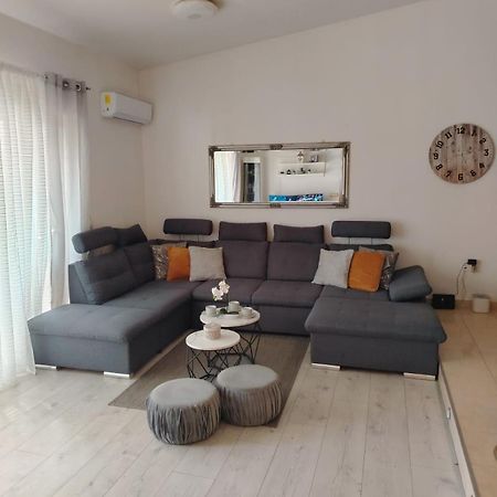 Apartment Flowers Bibinje Ngoại thất bức ảnh