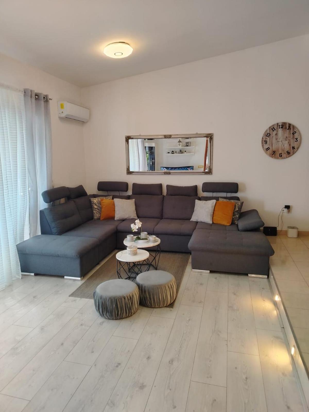 Apartment Flowers Bibinje Ngoại thất bức ảnh